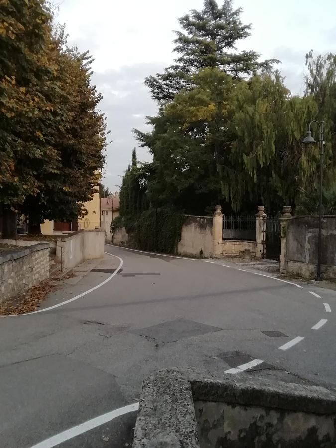 Alloggio Verona Est S. Pietro Lavagno Exteriör bild